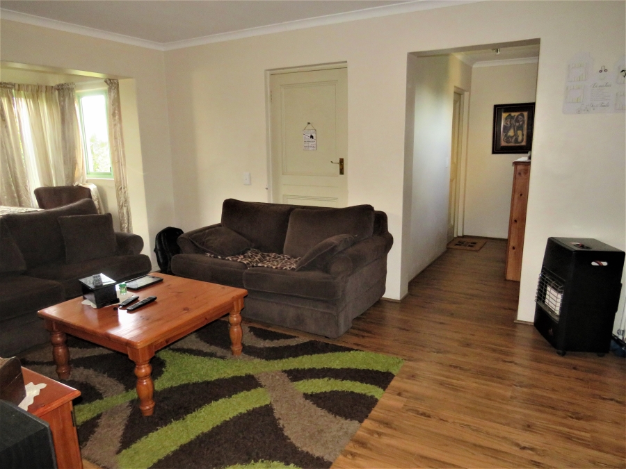 To Let 2 Bedroom Property for Rent in Greenways Golf Estate Western Cape